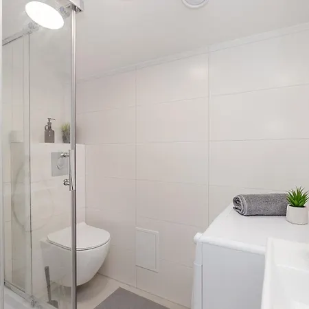 Daire Marymoncka 61a A I B Superapart Varşova